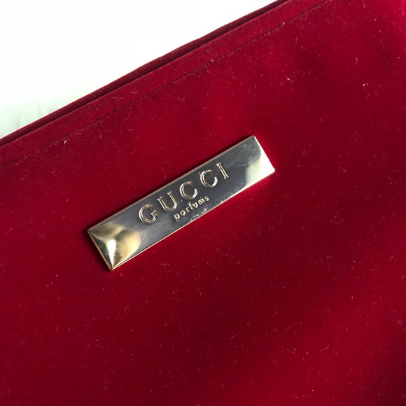 Red Gucci parfums bag - Picture 2 of 4